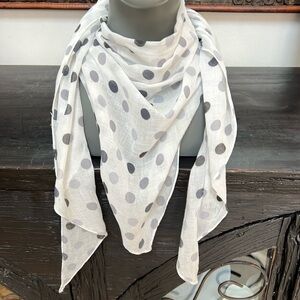 Triangular lightweight scarf polka dots white black grey